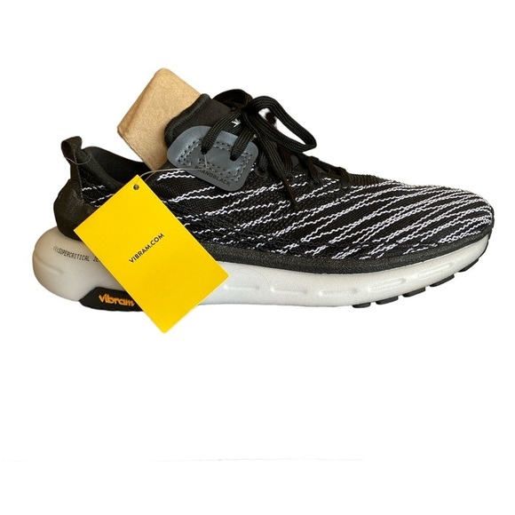 VIBRAM BRANDBLACK NWT WOMEN 7.5 - Picture 1 of 2
